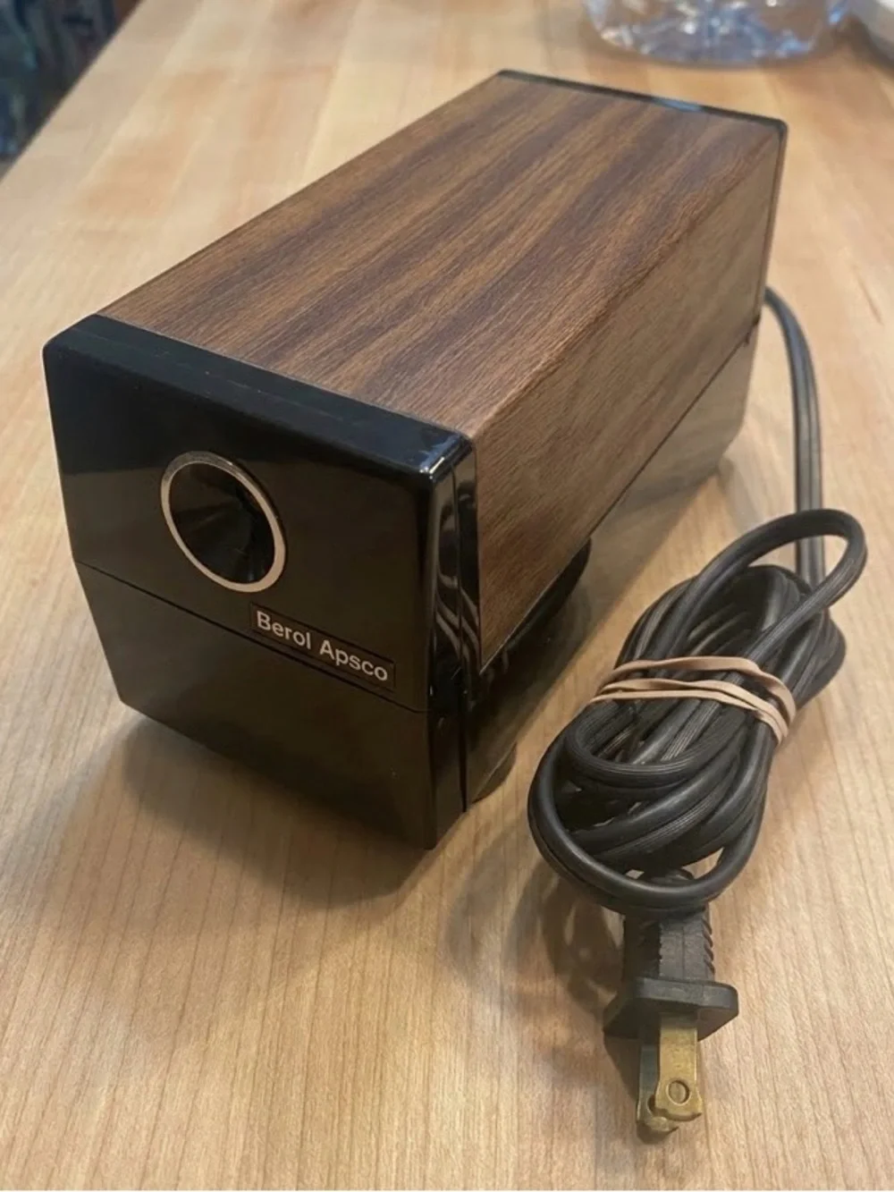 Berol Apsco Electric Pencil Sharpener - Woodgrain & Black